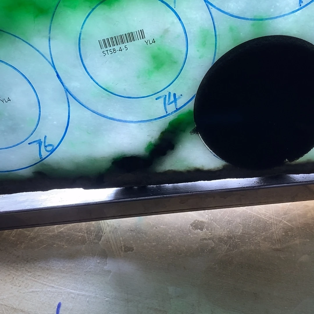 溪***未镶嵌板料定制翡翠发一个