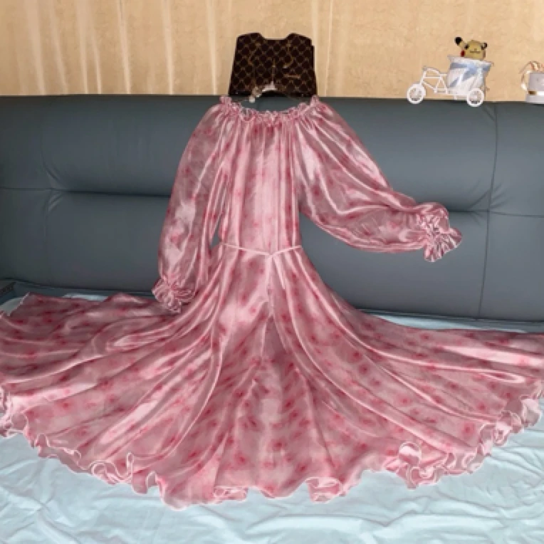 超柔丝滑舒服唯美飘逸大摆裙连衣裙超仙木耳边领口大摆连衣裙