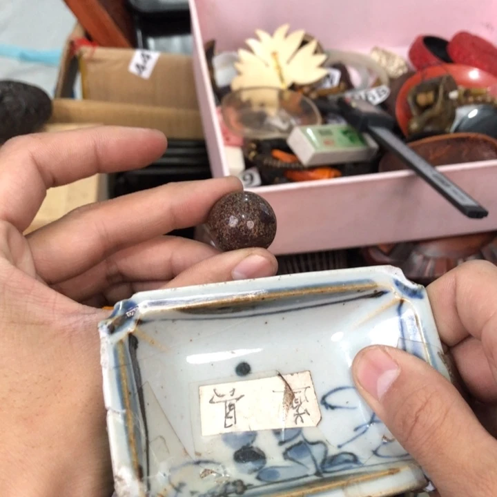 陶瓷孤品单件车里拍