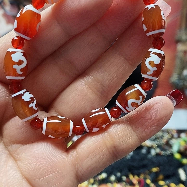 玛瑙/玉髓颈饰合金