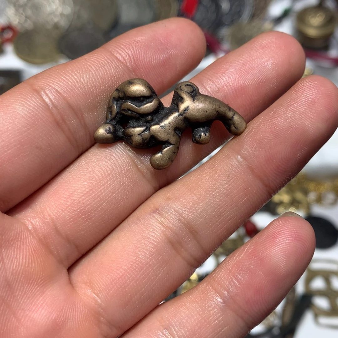 泥塑直播间漏价老雪狮
