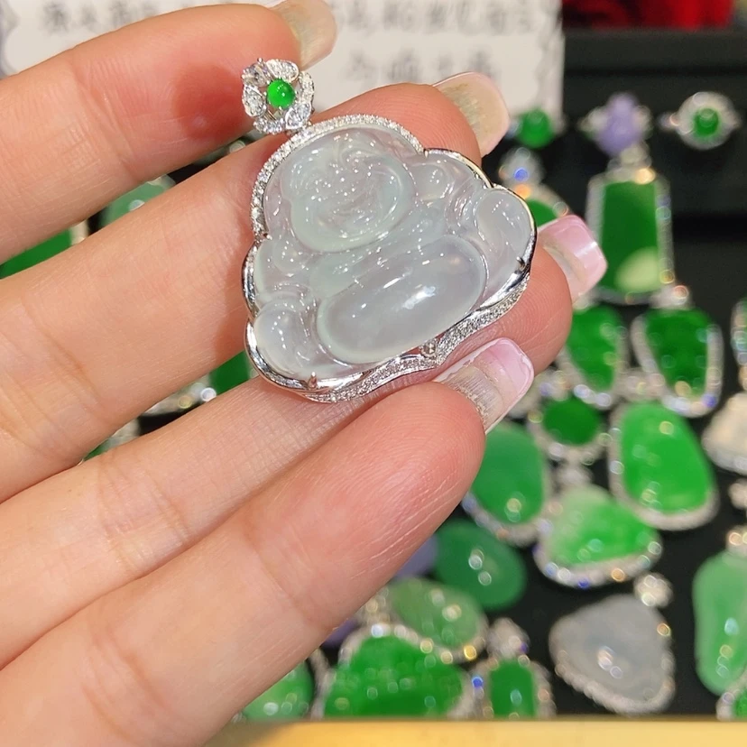 【闪购商品】颈饰18K金镶嵌翡翠Z**寶天然翡翠