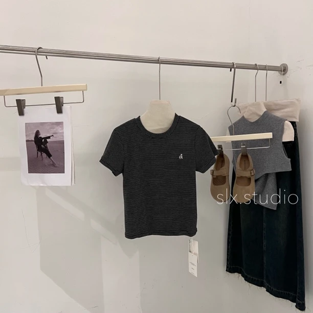 slx@ 3085 小刺绣条纹T恤