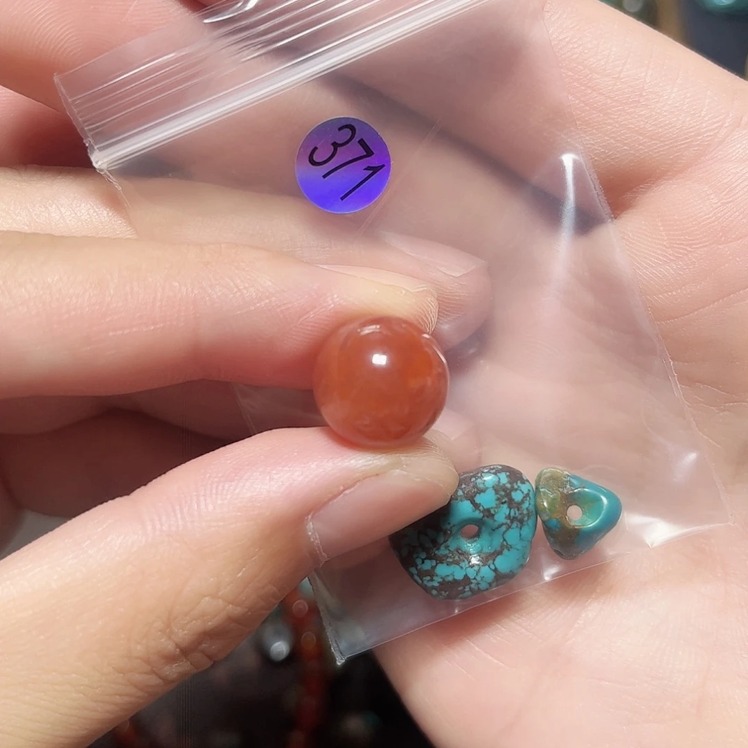 木***妞未镶嵌圆珠桶珠老型手串！！玛瑙/玉髓