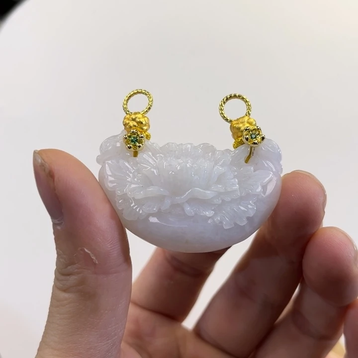 翡翠吊坠(赠链)未镶嵌代编织