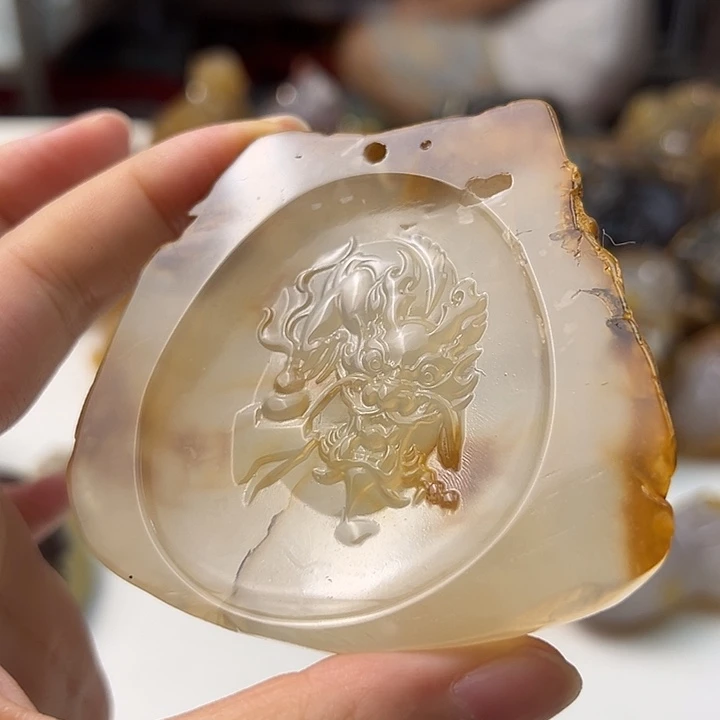 未镶嵌颈饰玛瑙/玉髓
