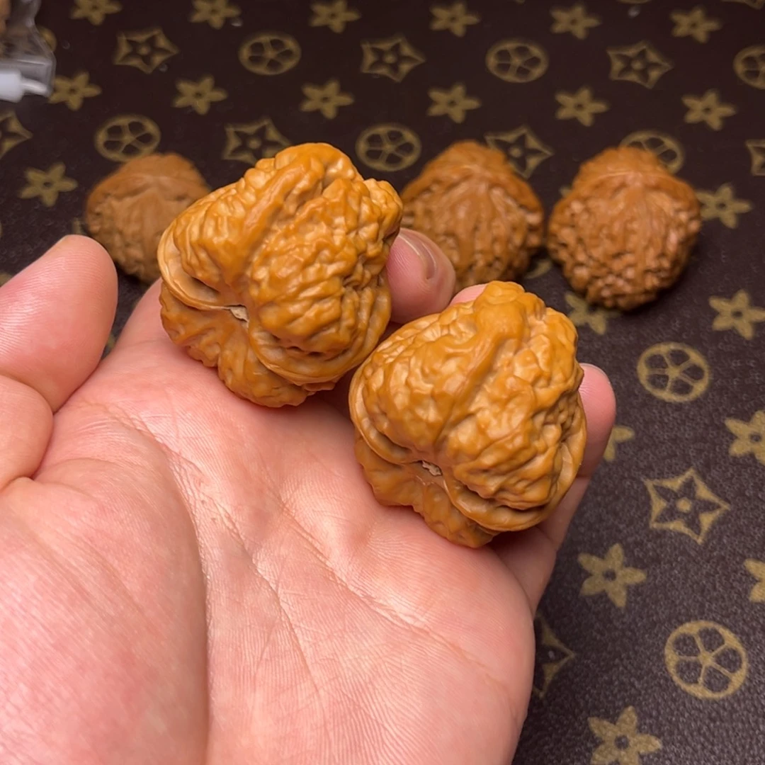 文玩核桃把件边39肚子45蛤蟆头