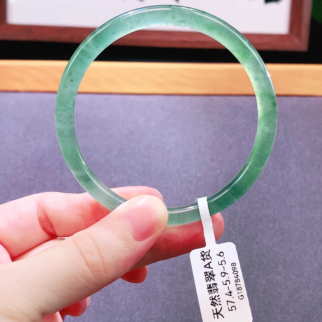 未镶嵌手镯翡翠天然翡翠