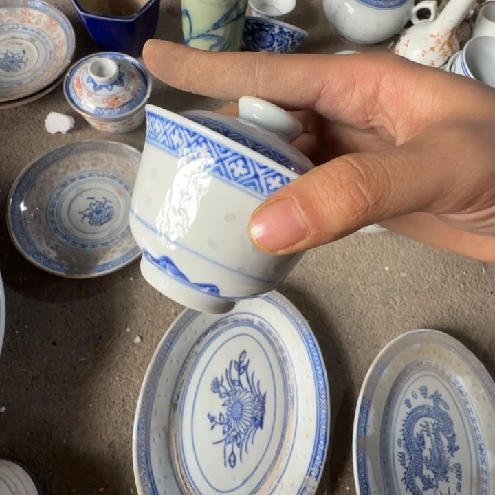 景德镇的陶瓷瓷器