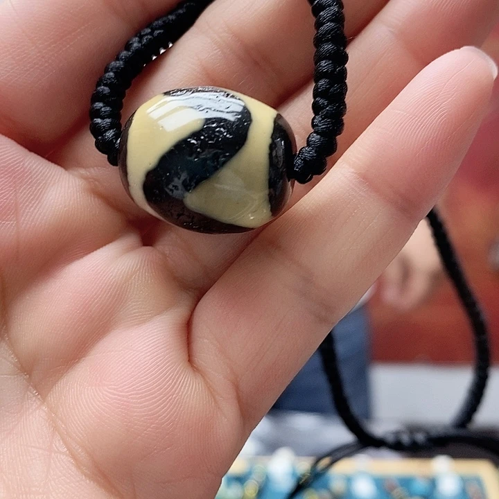 玛瑙/玉髓颈饰合金
