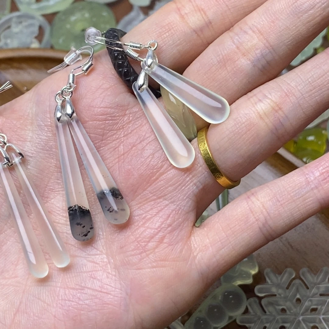 蛇纹石玉合金颈饰