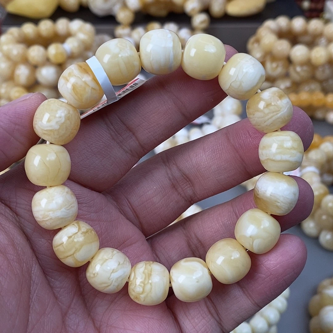 蜜蜡未镶嵌珠宝奇石13.5mm 25.2g