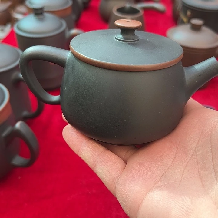 杨***8建水紫陶微瑕汉瓦壶特价