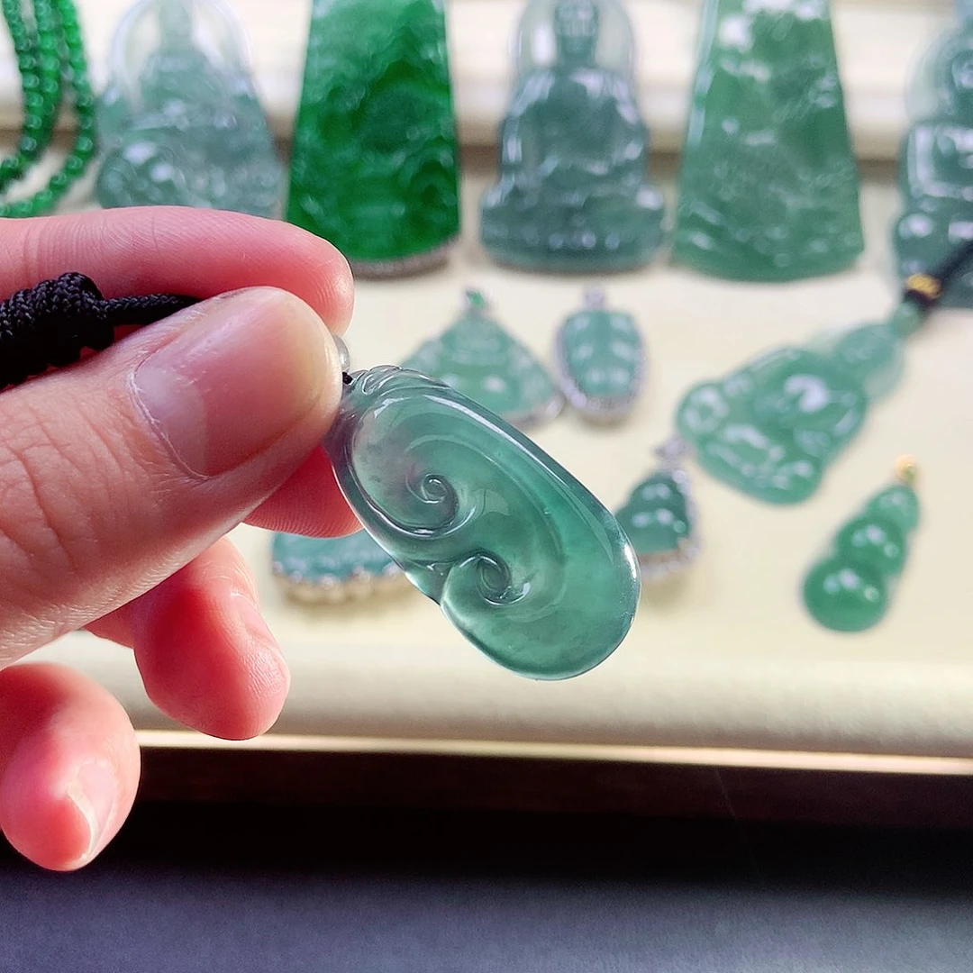 【闪购商品】翡翠颈饰未镶嵌天然