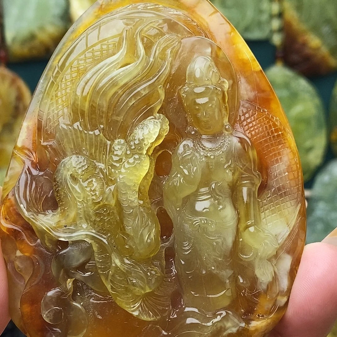 蛇纹石玉未镶嵌颈饰玉龙观音大尺寸