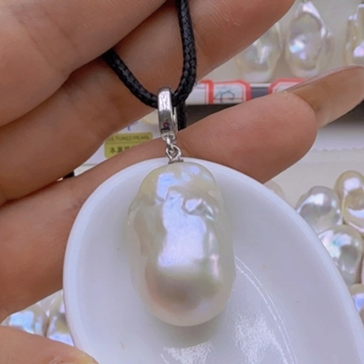 颈饰未镶嵌淡水珍珠