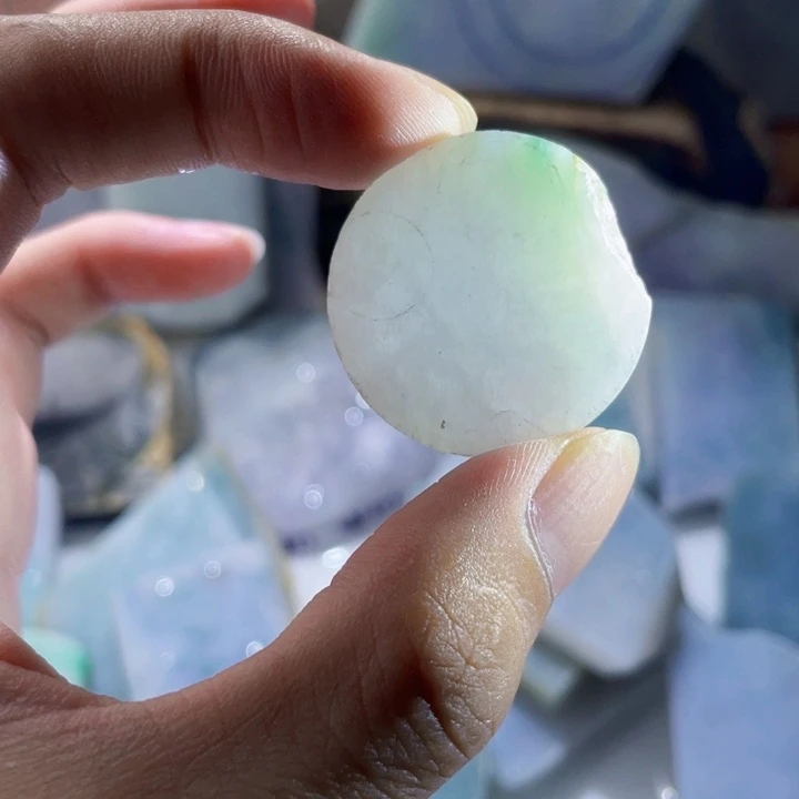 翡翠挂件未镶嵌天然缅甸翡翠料子