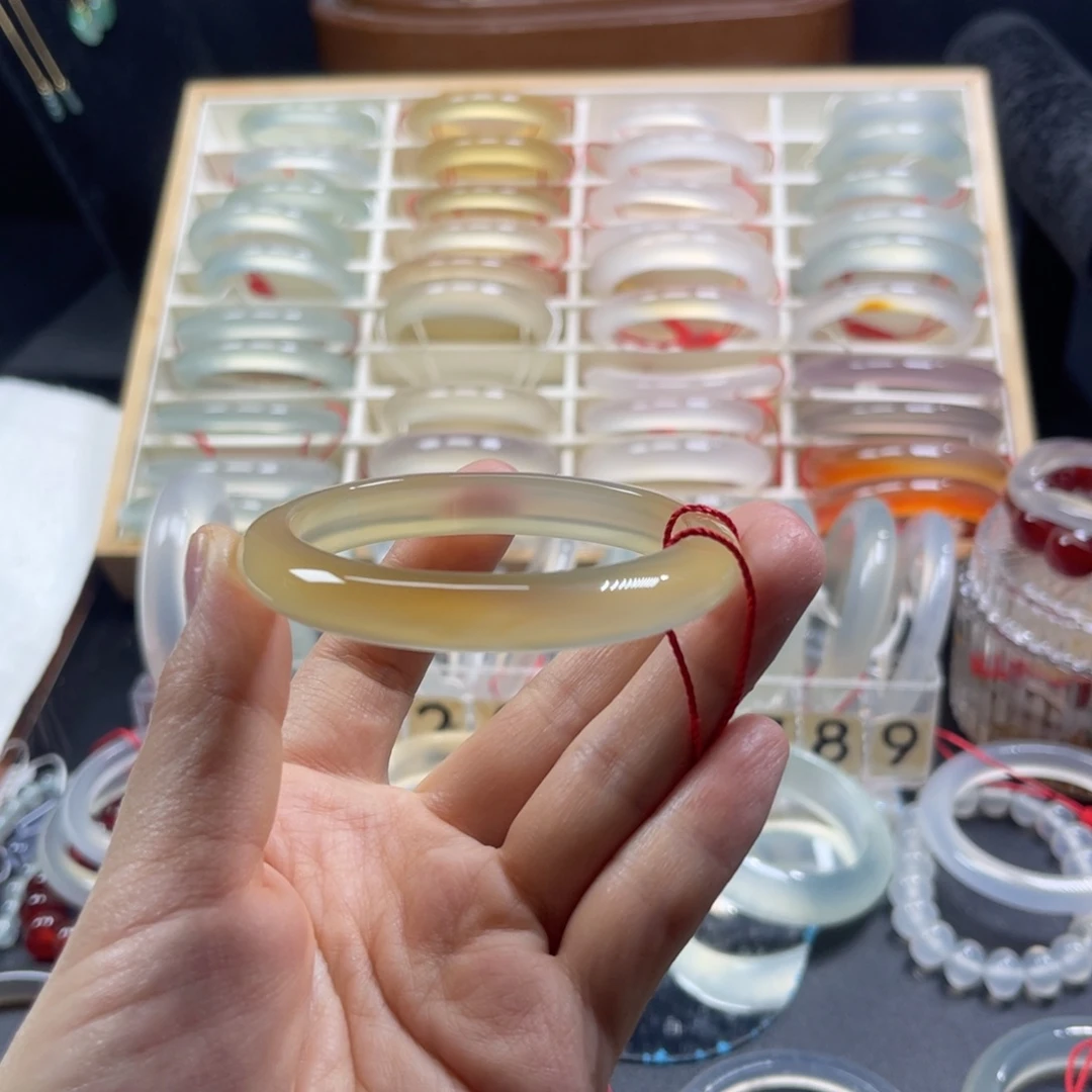 玛瑙/玉髓未镶嵌手镯