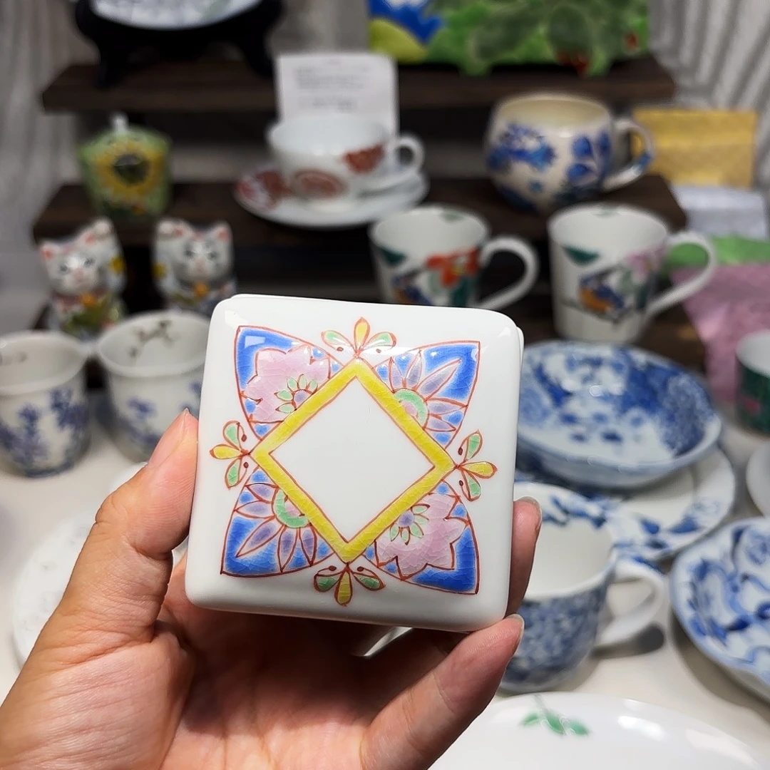 手作银舟窑 香盒。