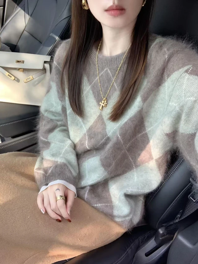 2025秋冬新款韩版宽松慵懒风圆领套头毛衣针织衫高级感上衣半身裙