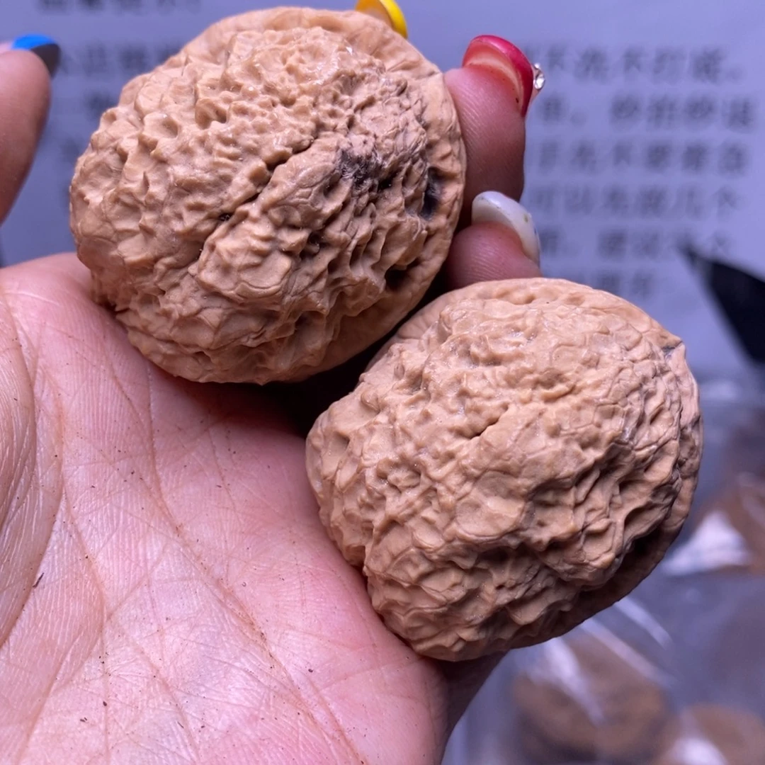 文玩核桃把件云南野生铁核桃156号41mm