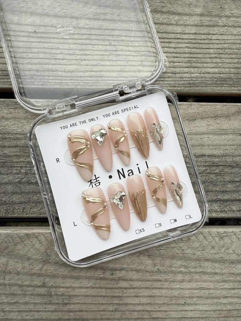 高级感渐变猫眼显白爆闪氛围穿戴甲片