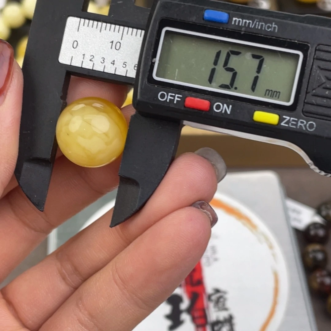 裸石琥珀未镶嵌微瑕436
