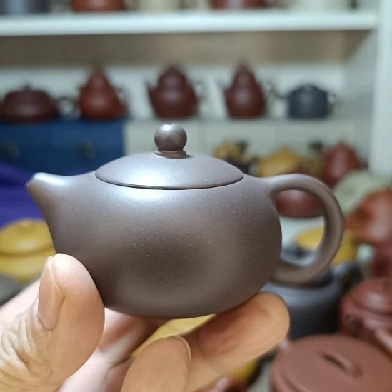 茶壶紫砂原矿天青扁西施120cc内推半手工