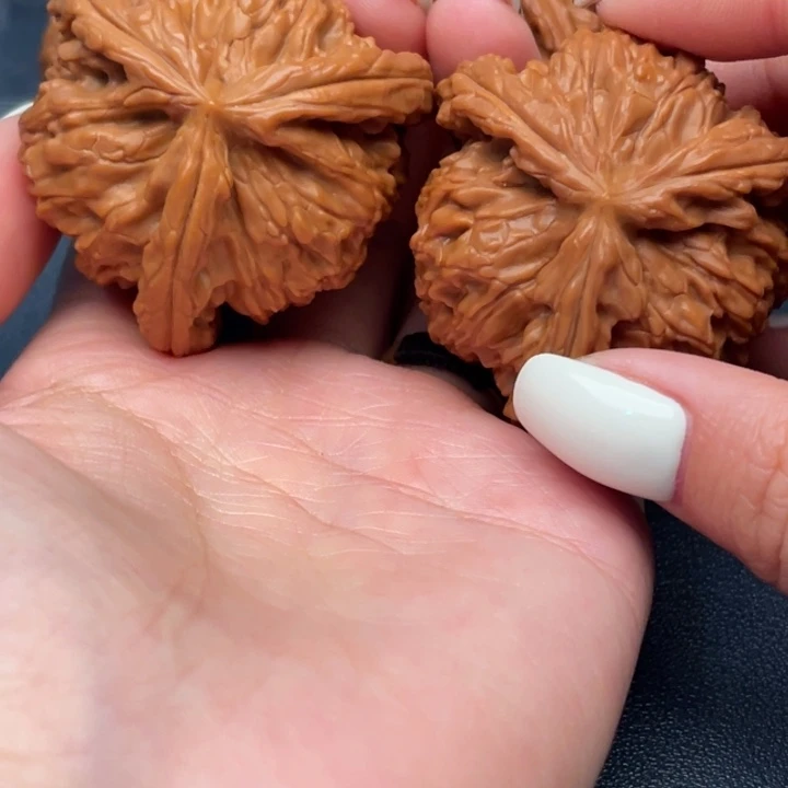 如***意吊坠文玩核桃白狮子