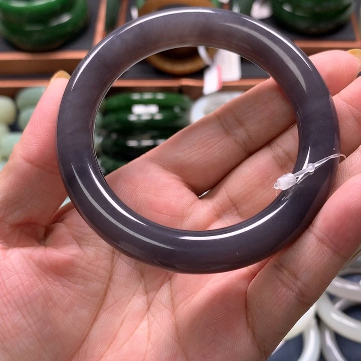 【闪购商品】未镶嵌手镯和田玉