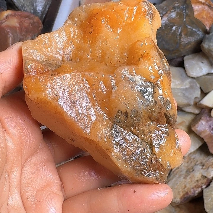 绿***驴寿山石寿山石的颜色