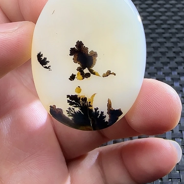 用***9玛瑙/玉髓未镶嵌颈饰