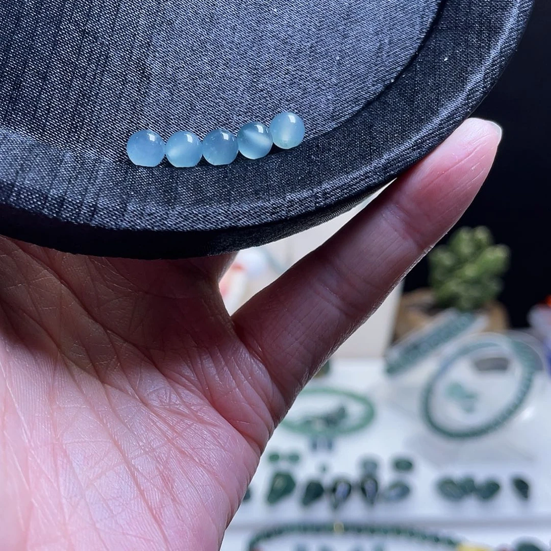 翡翠散珠天然A货翡翠卡5.6圆珠5颗