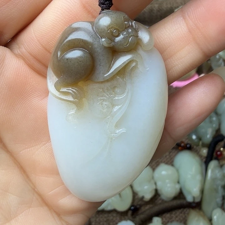 和田玉（糖玉）未镶嵌挂件