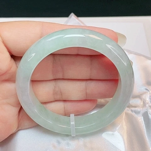 翡翠手镯未镶嵌正圈51.6