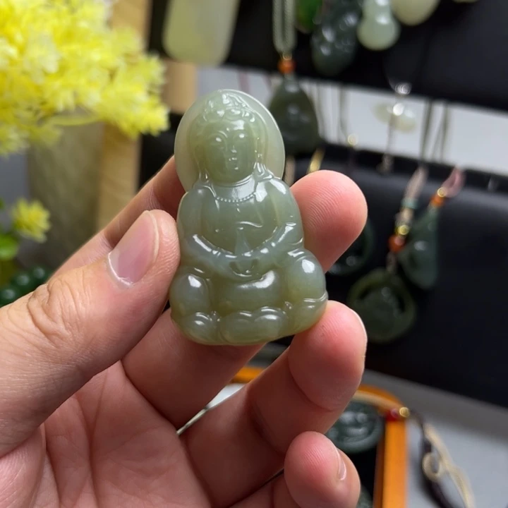 清***！颈饰未镶嵌和田玉
