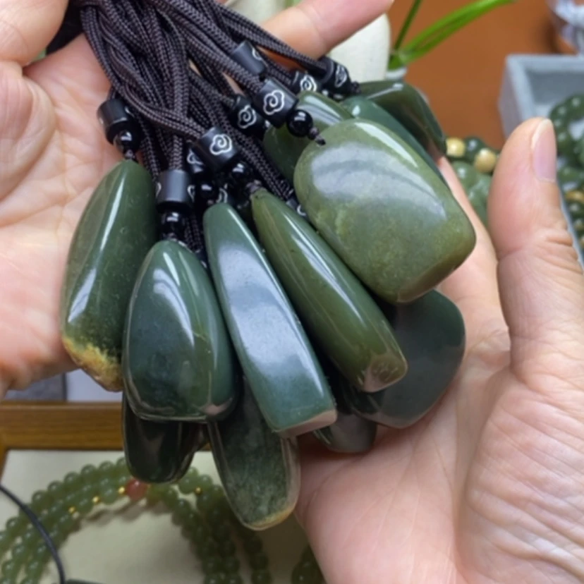 【闪购商品】未镶嵌和田玉挂件爱*