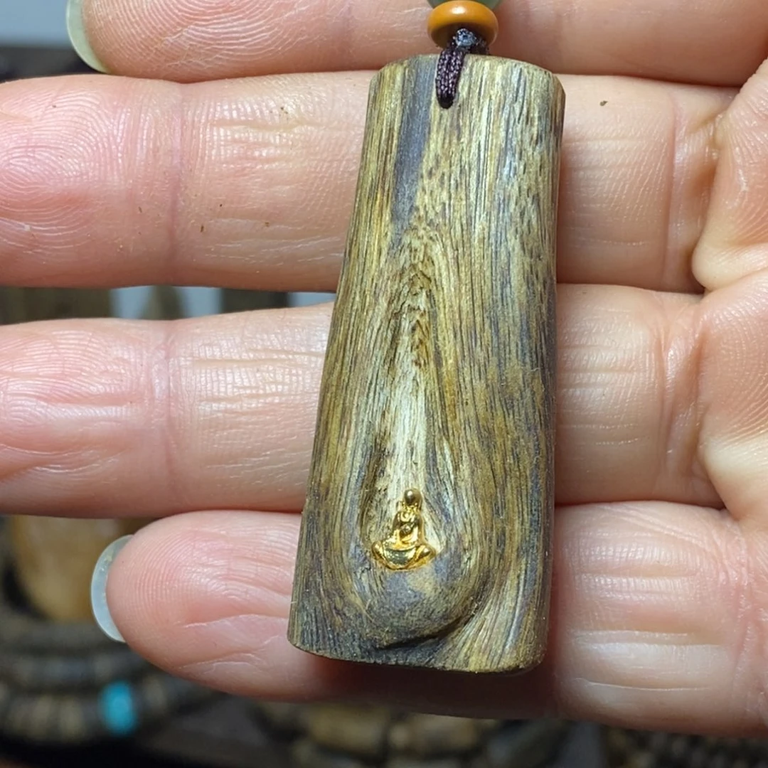 沉香沉香碎屑牌子