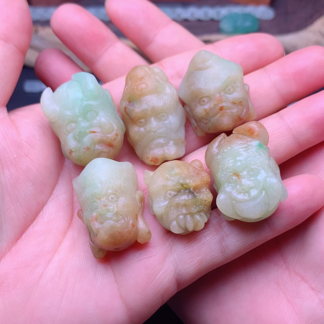 定制翡翠未镶嵌y****?手串