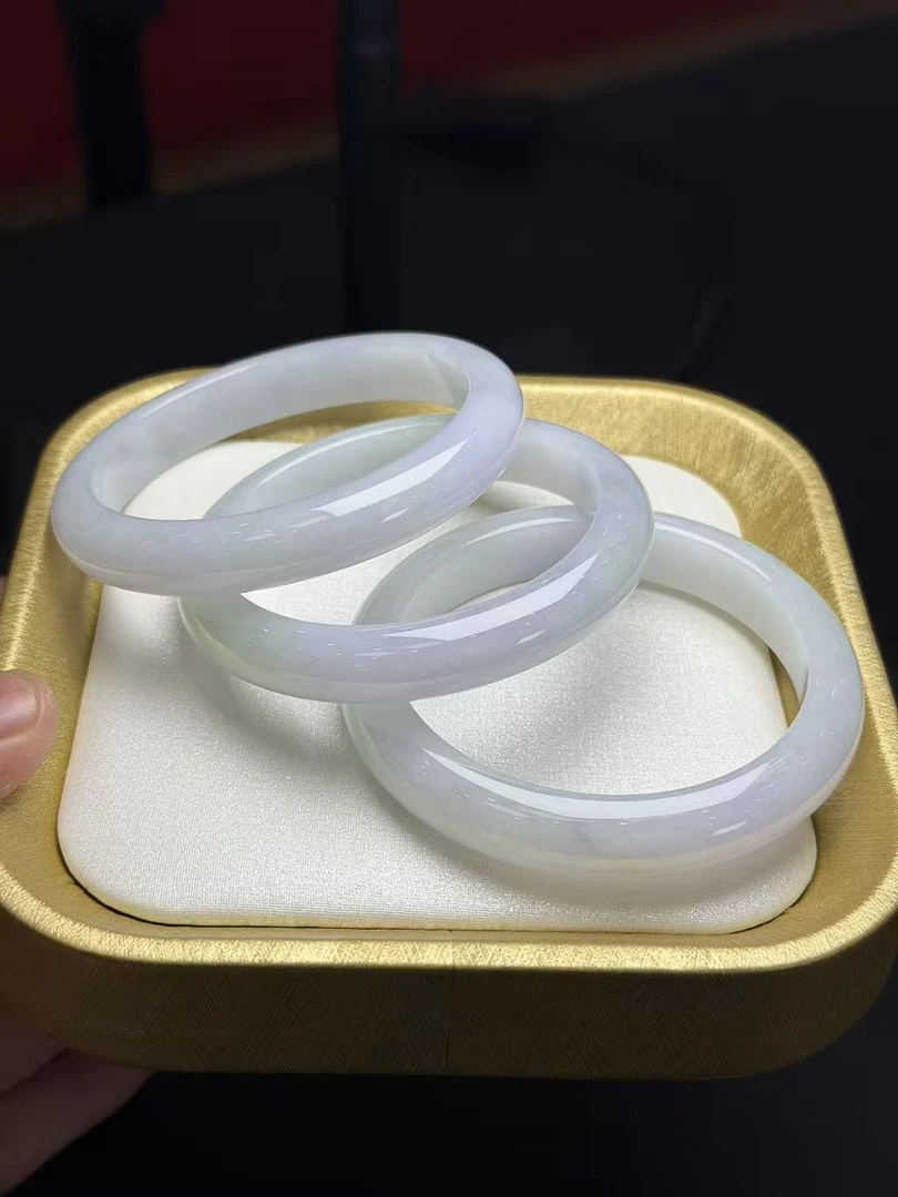 【阿材甄选】天然缅甸A货翡翠手镯/多样性发一件@K815-66