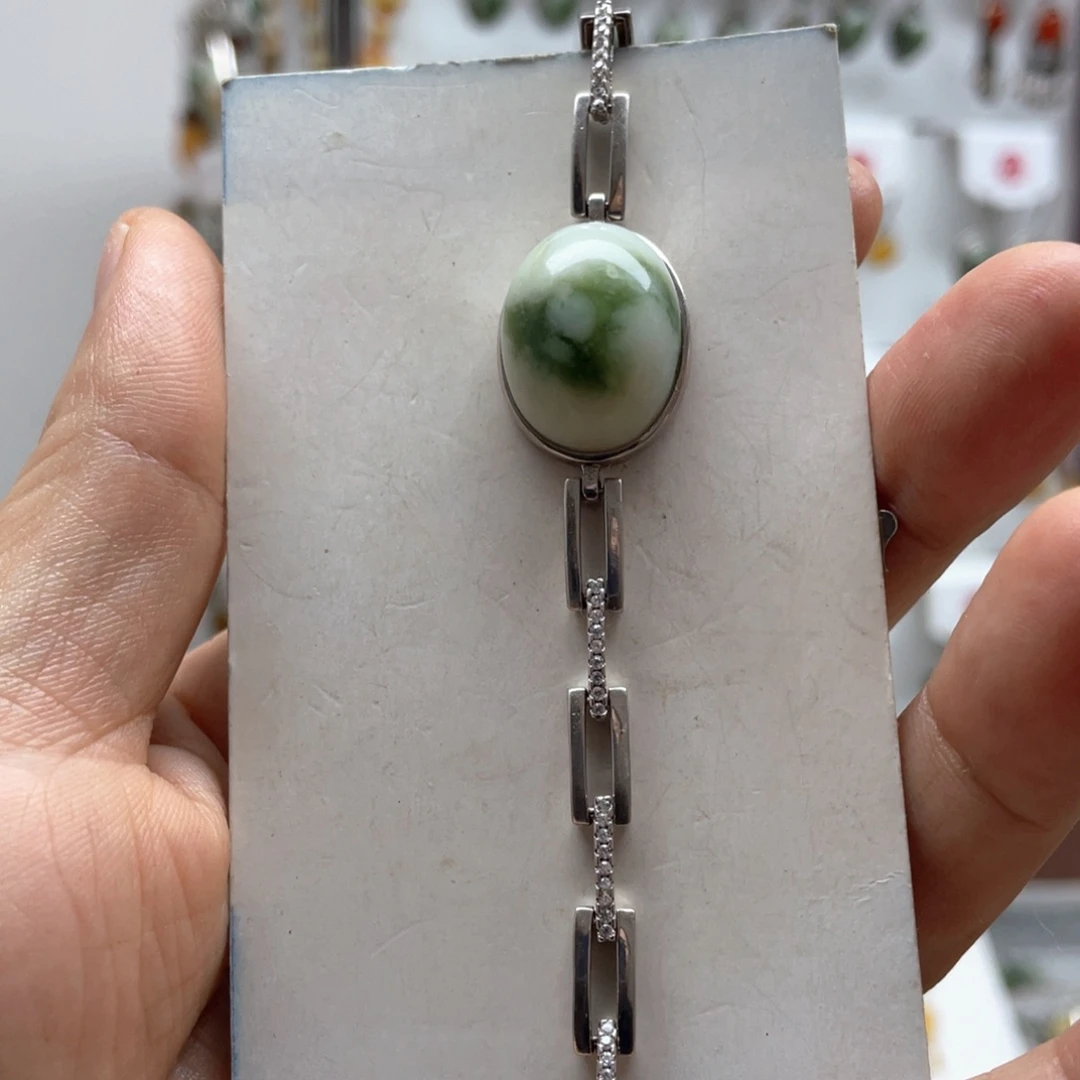 涟***8蛇纹石玉未镶嵌手链