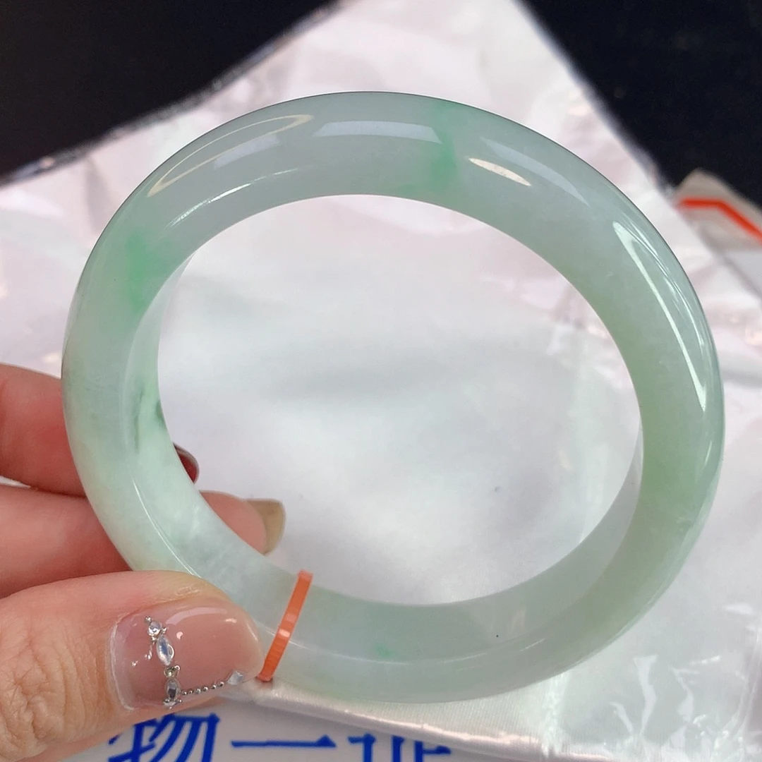 翡翠手镯未镶嵌天然A货翡翠241