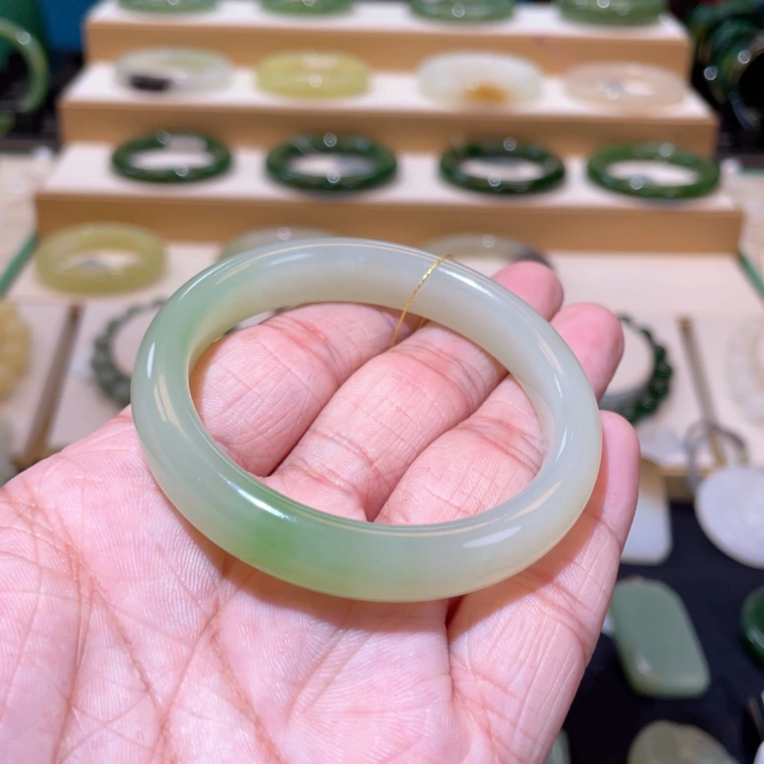 和田玉收藏级翠青手镯52+未镶嵌