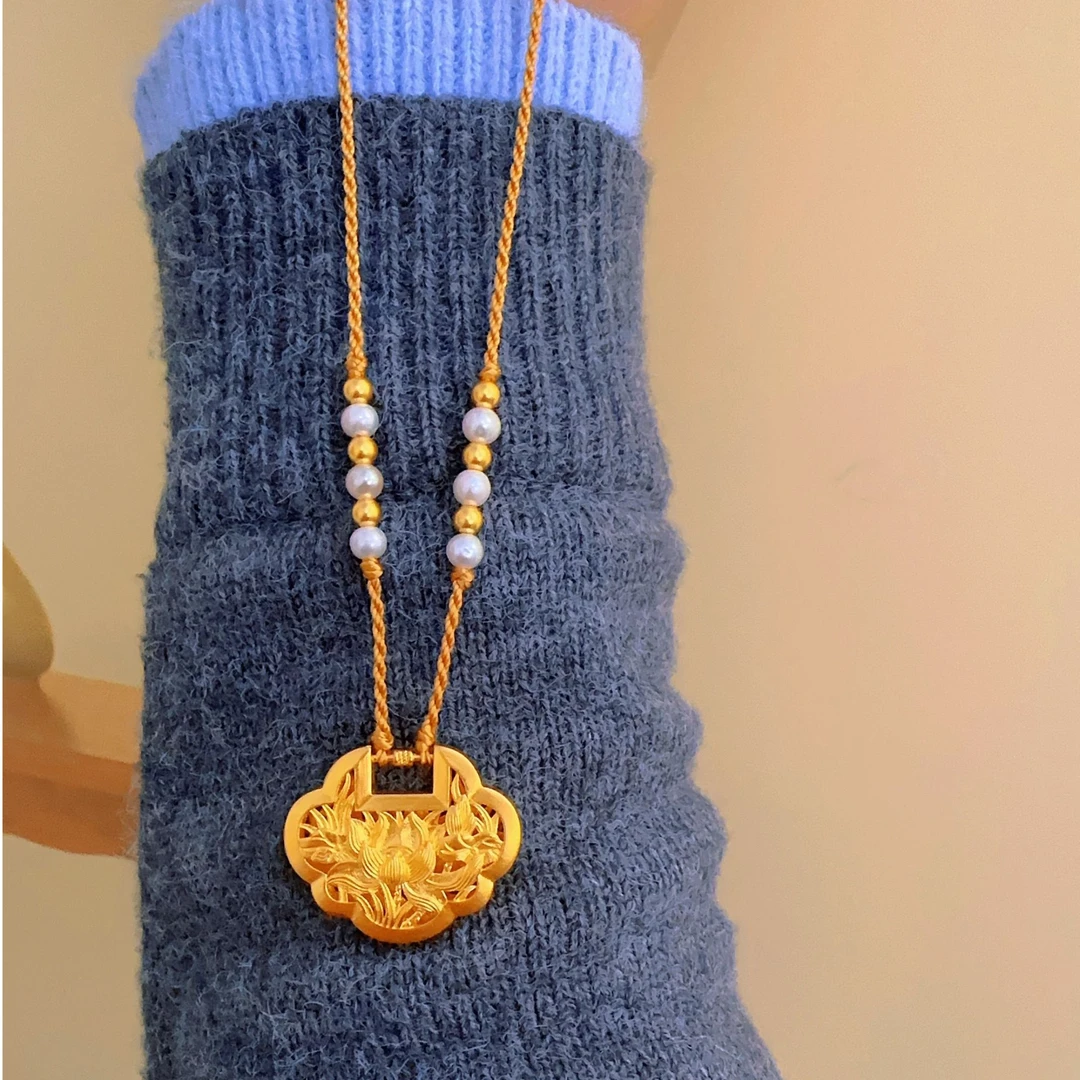 黄金足金999 黄金锁吊坠 莲花锁吊坠黄金吊坠 金重16.75克