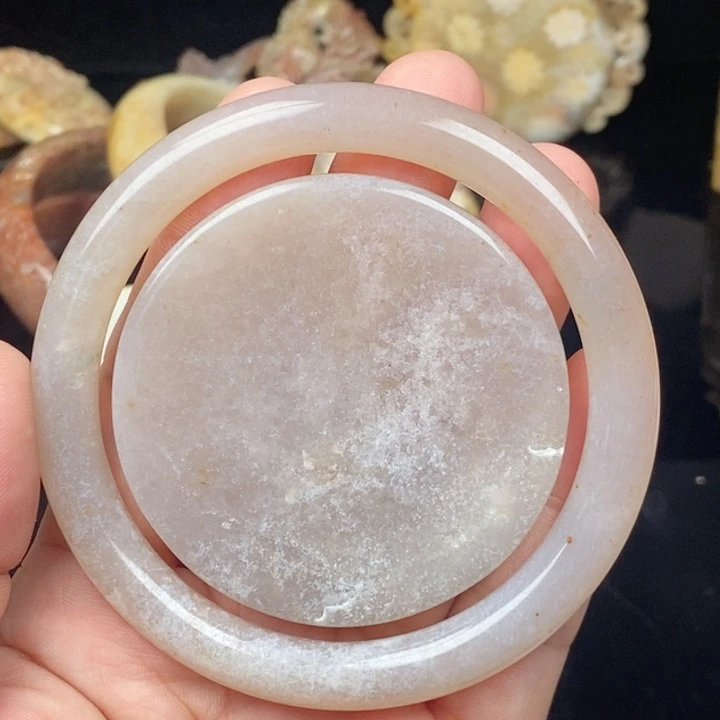 未镶嵌手镯硅化玉61