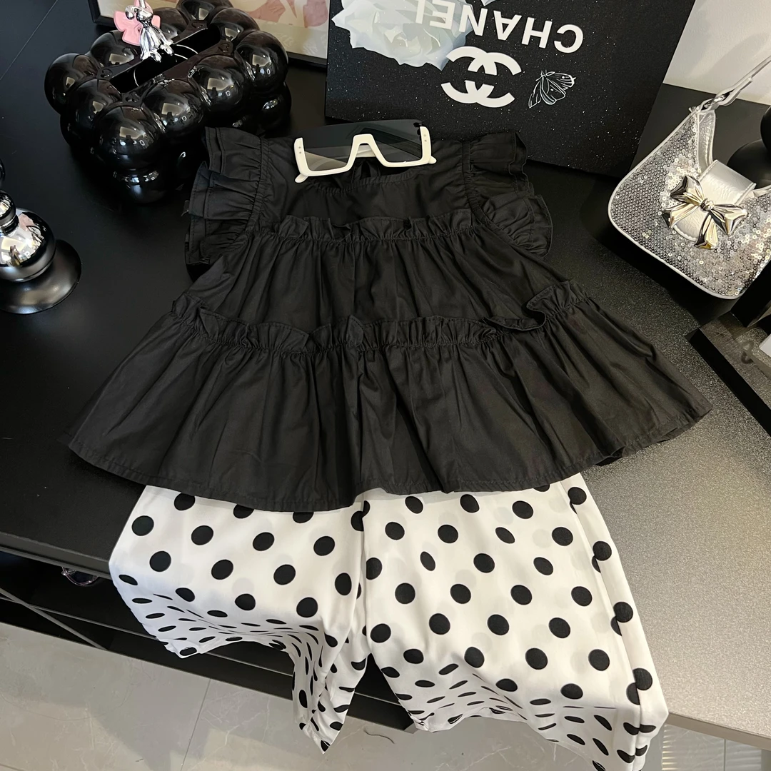 2025新款女童童装网红时尚洋气波点褶皱气质套装