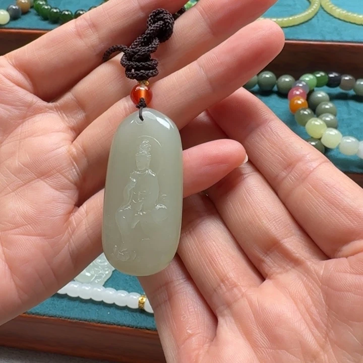 颈饰未镶嵌和田玉