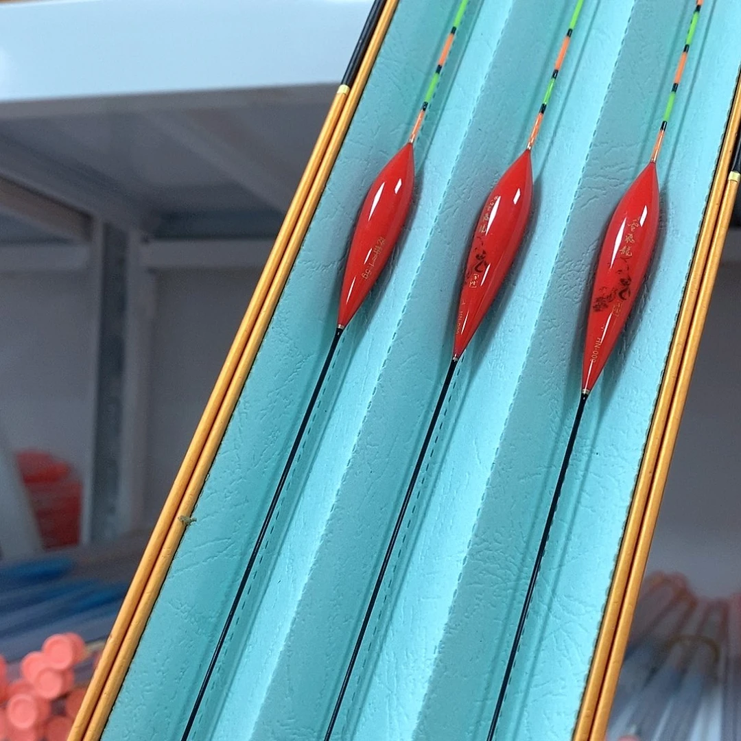 复合材质红色福利hn09一套三只