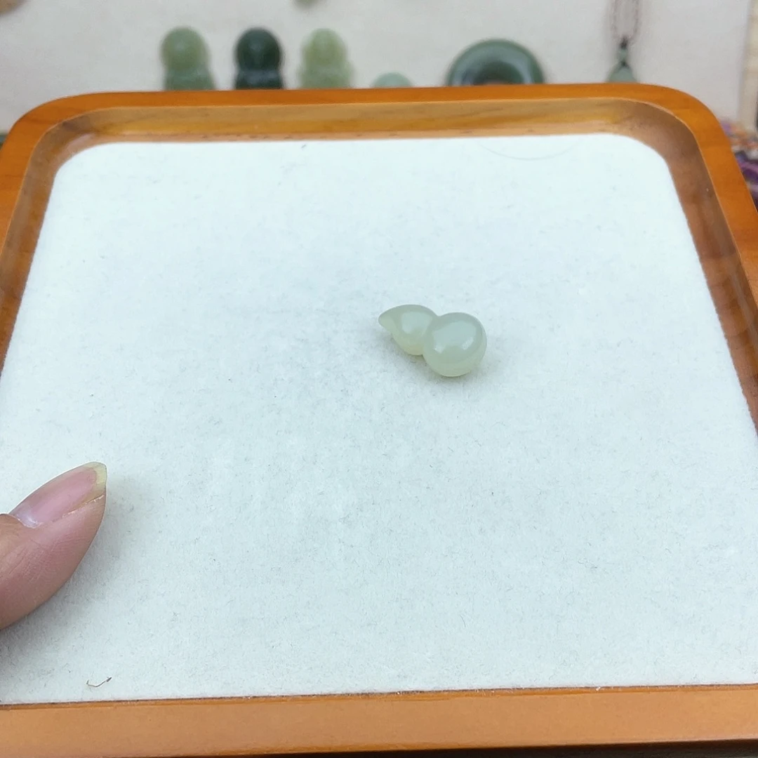 和田玉吊坠(不含链)未镶嵌