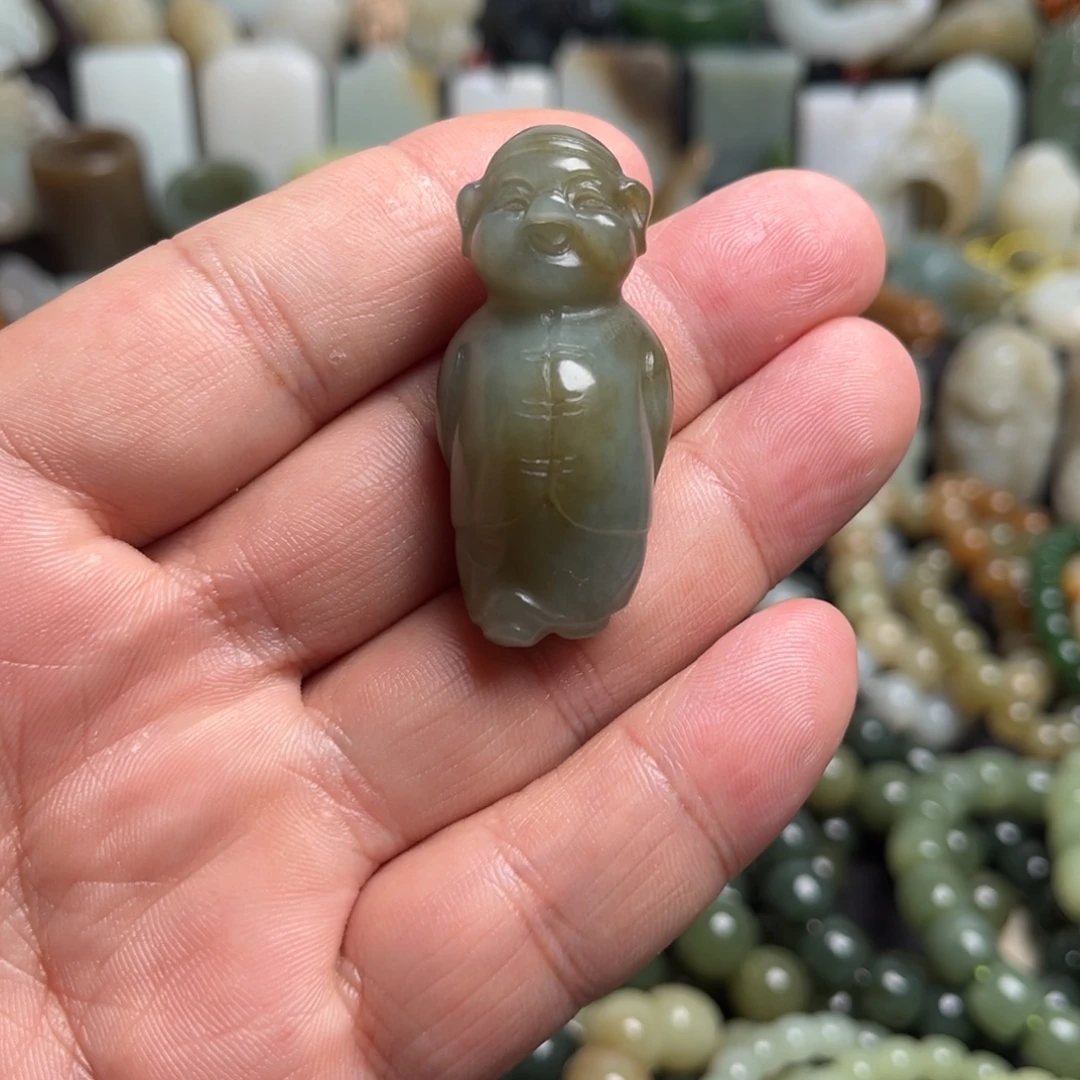 和田玉（青白玉）未镶嵌吊坠(不含链)